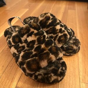 UGG Leopard Patterned Fuzzy Slippers